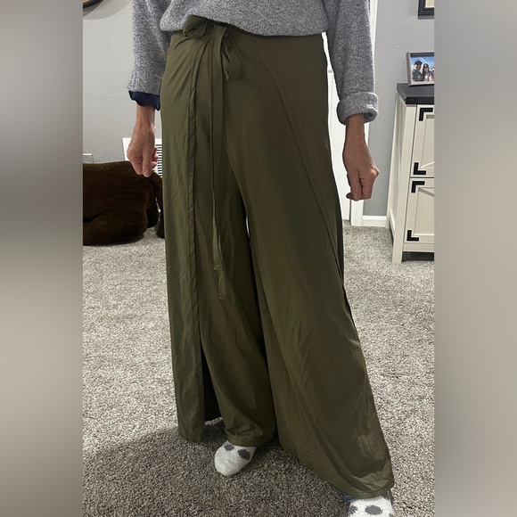 Halara High Waisted Tie Front Split Hem Palazzo Wide Leg Flowy Casual Pants - Picture 5 of 5